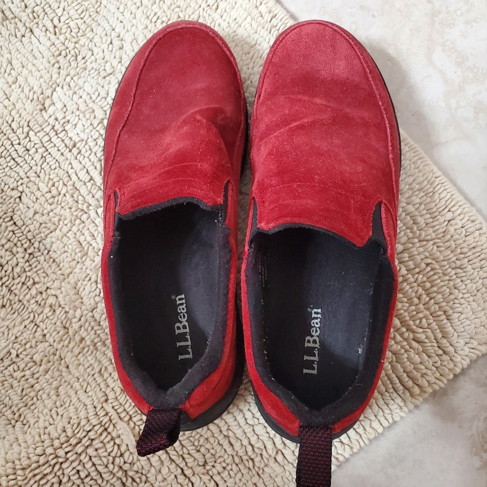 Like New L.L. Bean Women's Insulated Comfort Mocs with Arctic Grip - Size 7.5